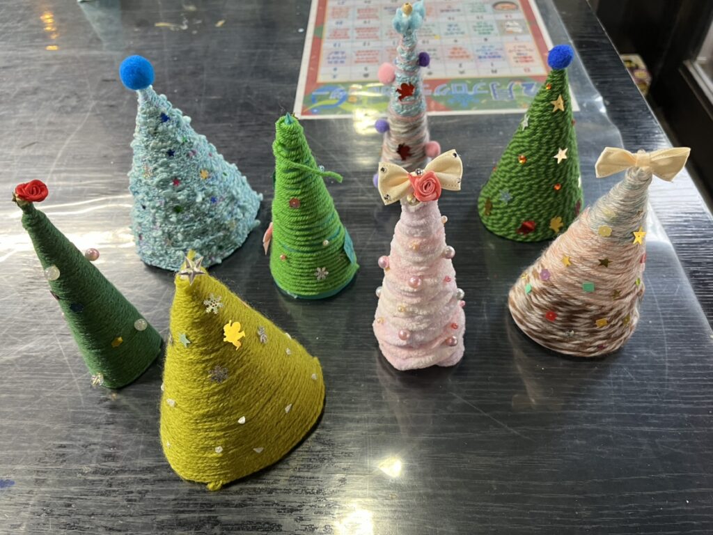 毛糸で可愛いツリーを作りました🎄のイメージ画像