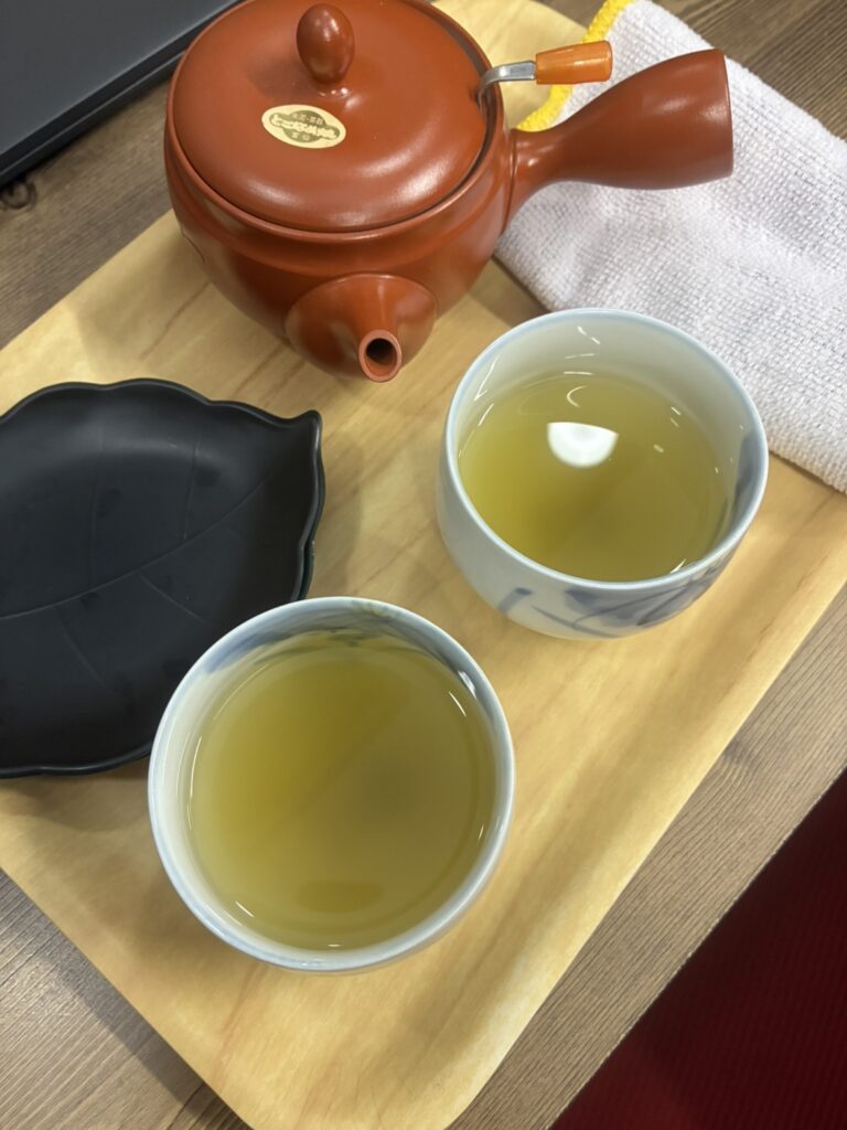 信頼を得るための第一歩✨社会人として知っておきたいビジネスマナー👔のイメージ画像