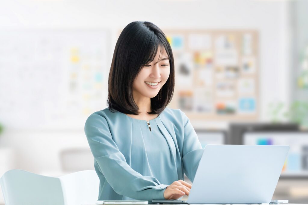 PCが苦手でも大丈夫。基礎の身に付け方と学習サポートの学習💻のイメージ画像