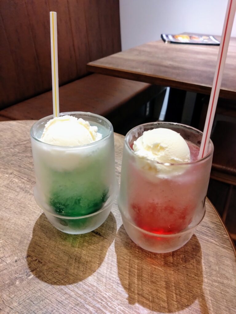 冷たい飲み物はダメ？暑い夏こそ知っておきたい体とメンタルのお話のイメージ画像